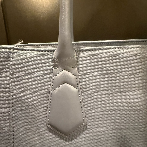 Dagne Dover signature tote bag - Picture 11 of 11